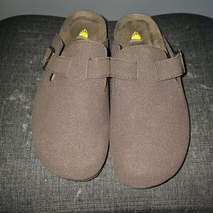 Aloha Island Brown Mules